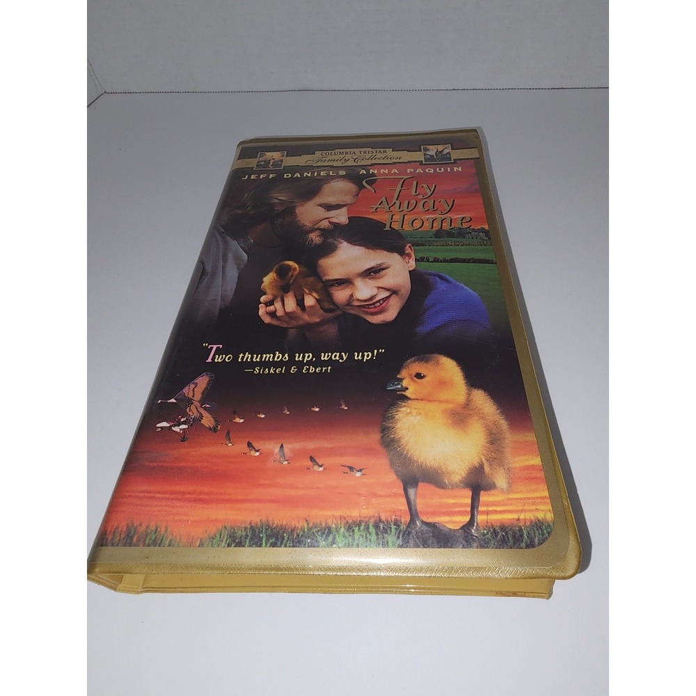 Fly Away Home VHS Jeff‎ Daniels Anna Paquin Clamshell